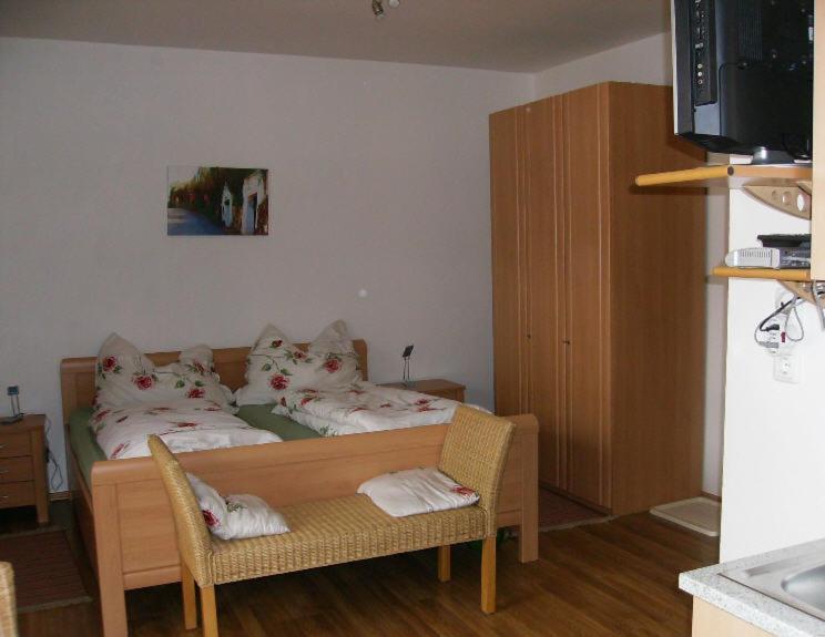Weingut Zur Schlafmuetze Hotel Herrnbaumgarten Phòng bức ảnh