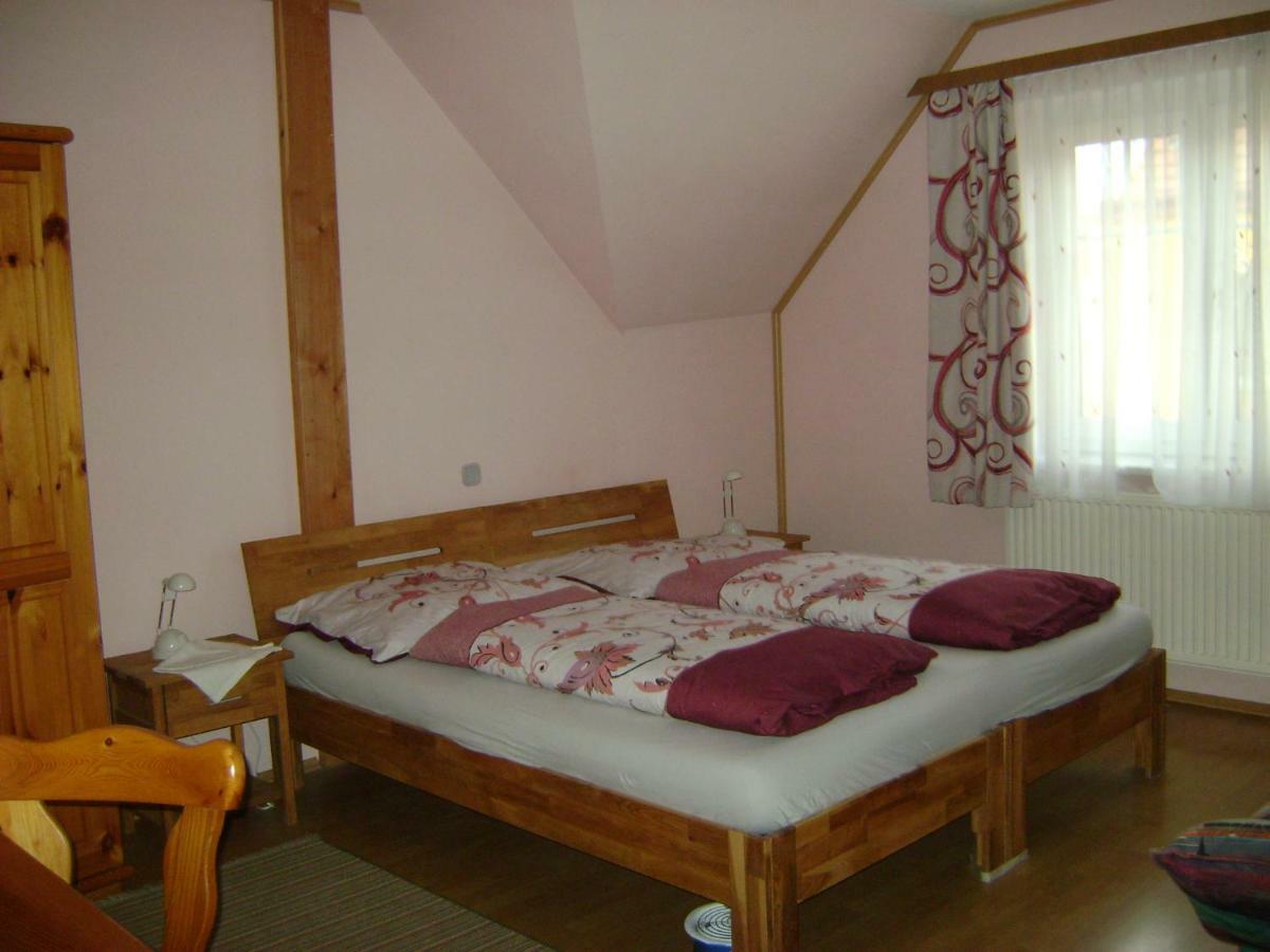 Weingut Zur Schlafmuetze Hotel Herrnbaumgarten Ngoại thất bức ảnh